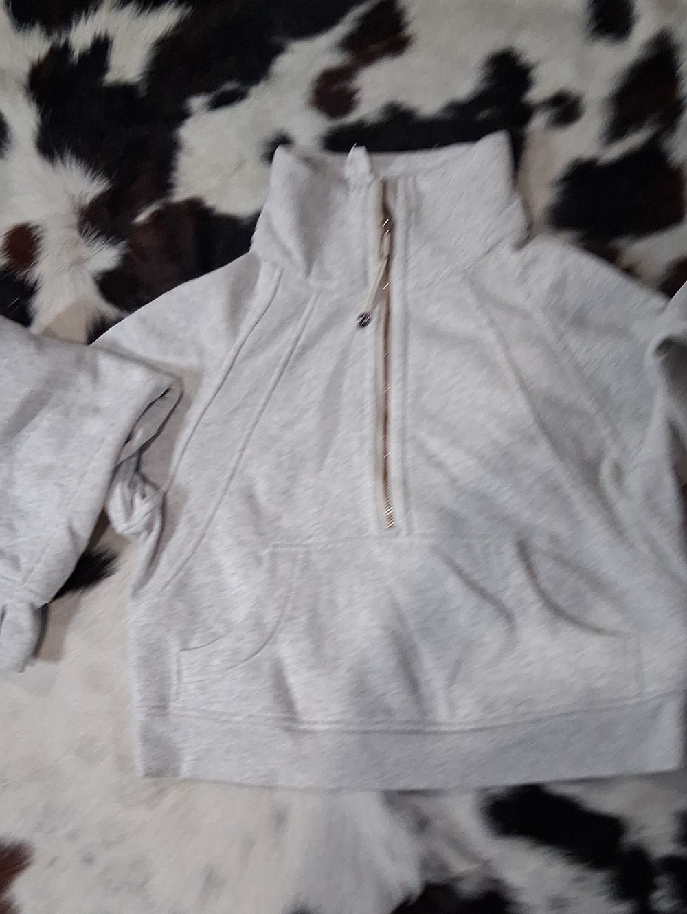 NWOT Womens Lululemon Ligjt Grey Crop Half Zip Pullover Sweatshirt